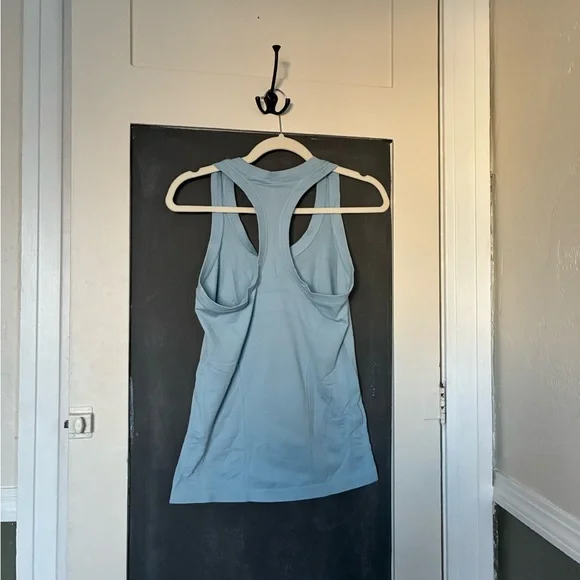 Athleta Momentum Seamless Tank - Picture 4 of 6